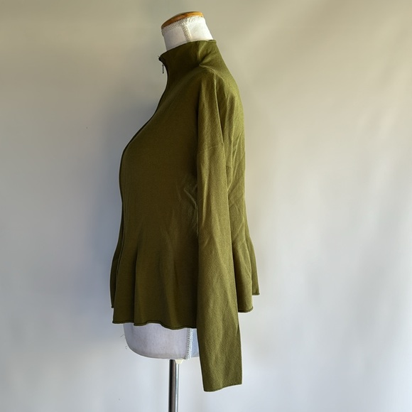 Sarah Pacini Zippered Peplum Cardigan - O/S - Picture 4 of 5